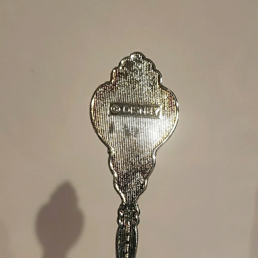 Vintage 80s 90s collectable spoons. Disneyland, Knott's Berry Farm, DC.
